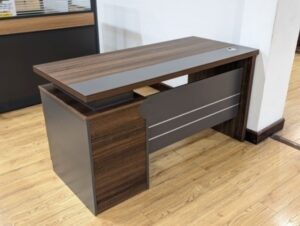 Clerical home office desk 1.4m with spacious working surface
