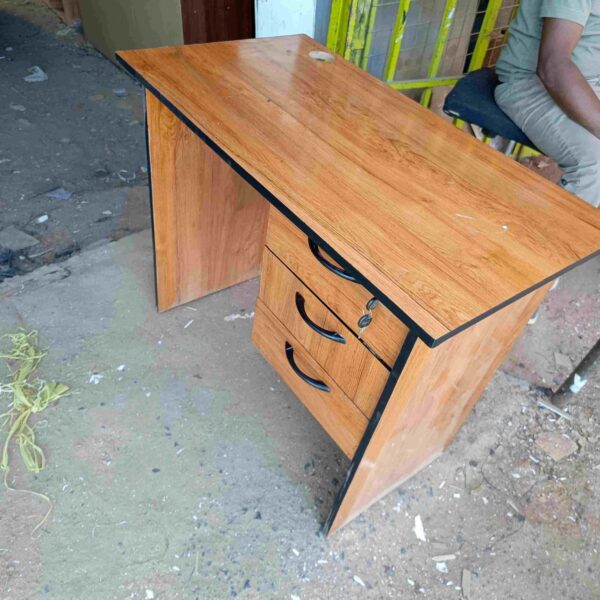 Generic Office Desk for Modern Workspace Setup Generic Office Desk for home and office workspace use