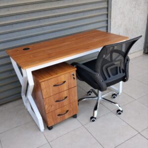 1200mm Generic Computer Table with spacious work surface for home and office use